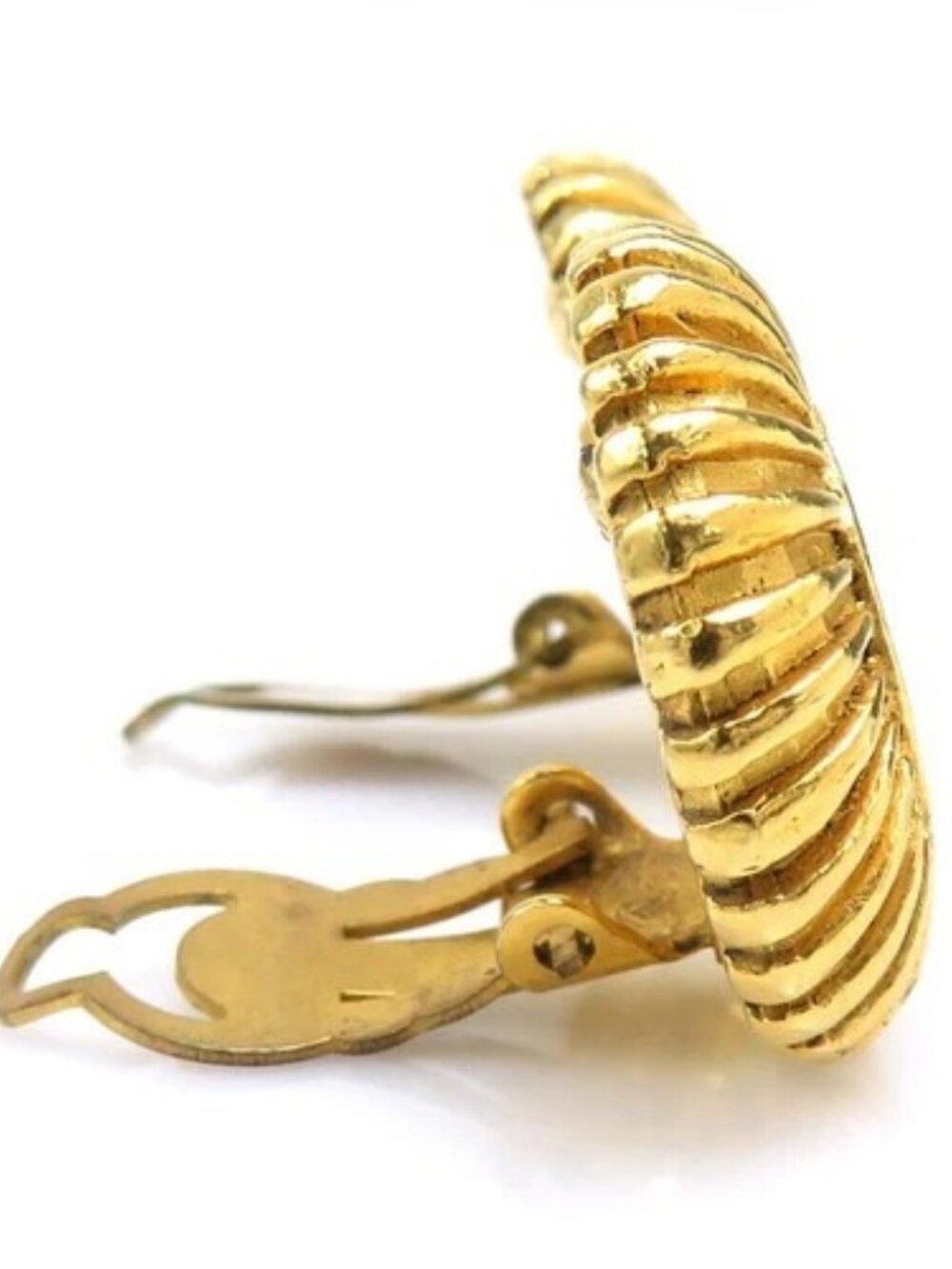 Auth CHANEL CC Logo Clip on Earrings Gold Metal - 56692k - Picture 2 of 11